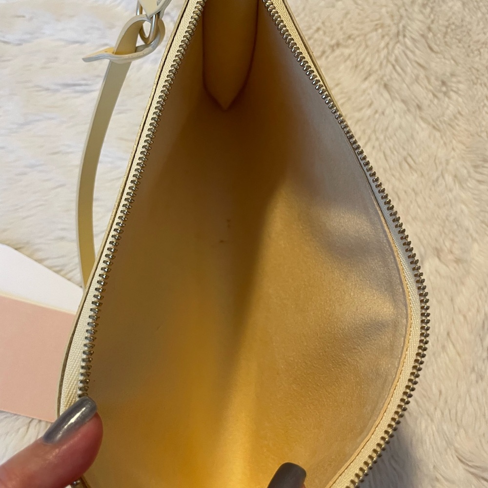 💎✨AUTHENTIC✨💎 Louis Vuitton Pochette Accessoires Epi Leather - Picture 6 of 10